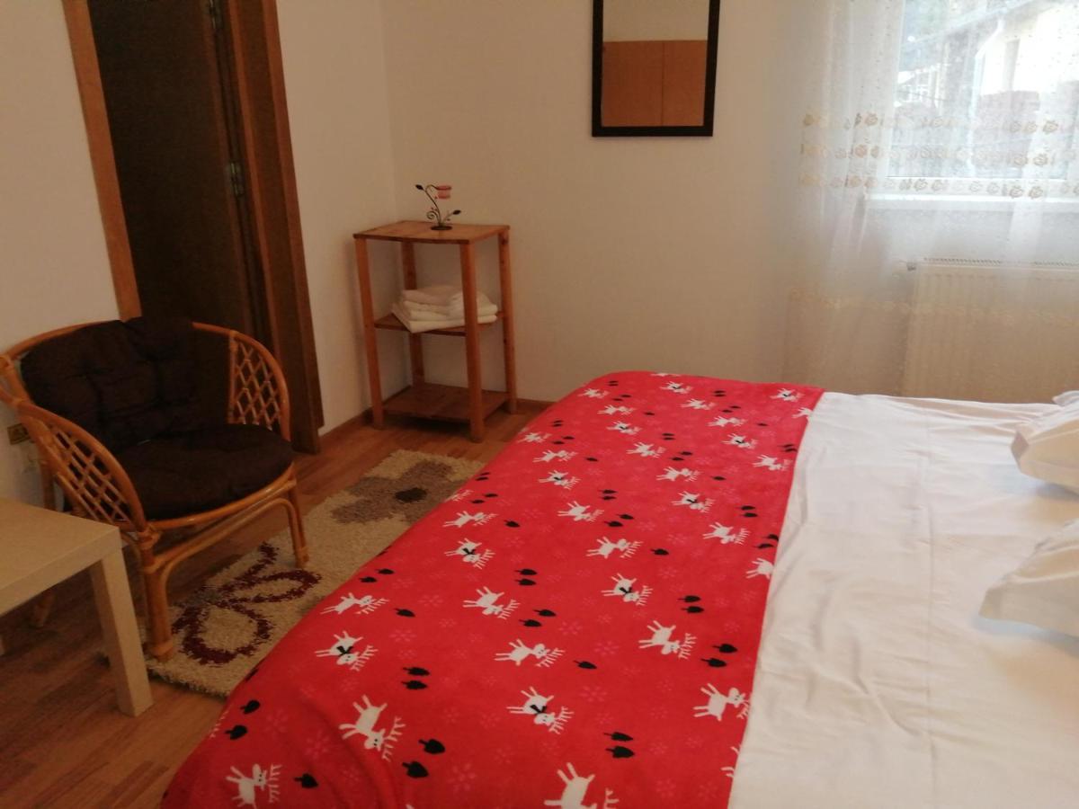 Casa Zura Hotel Busteni Ngoại thất bức ảnh