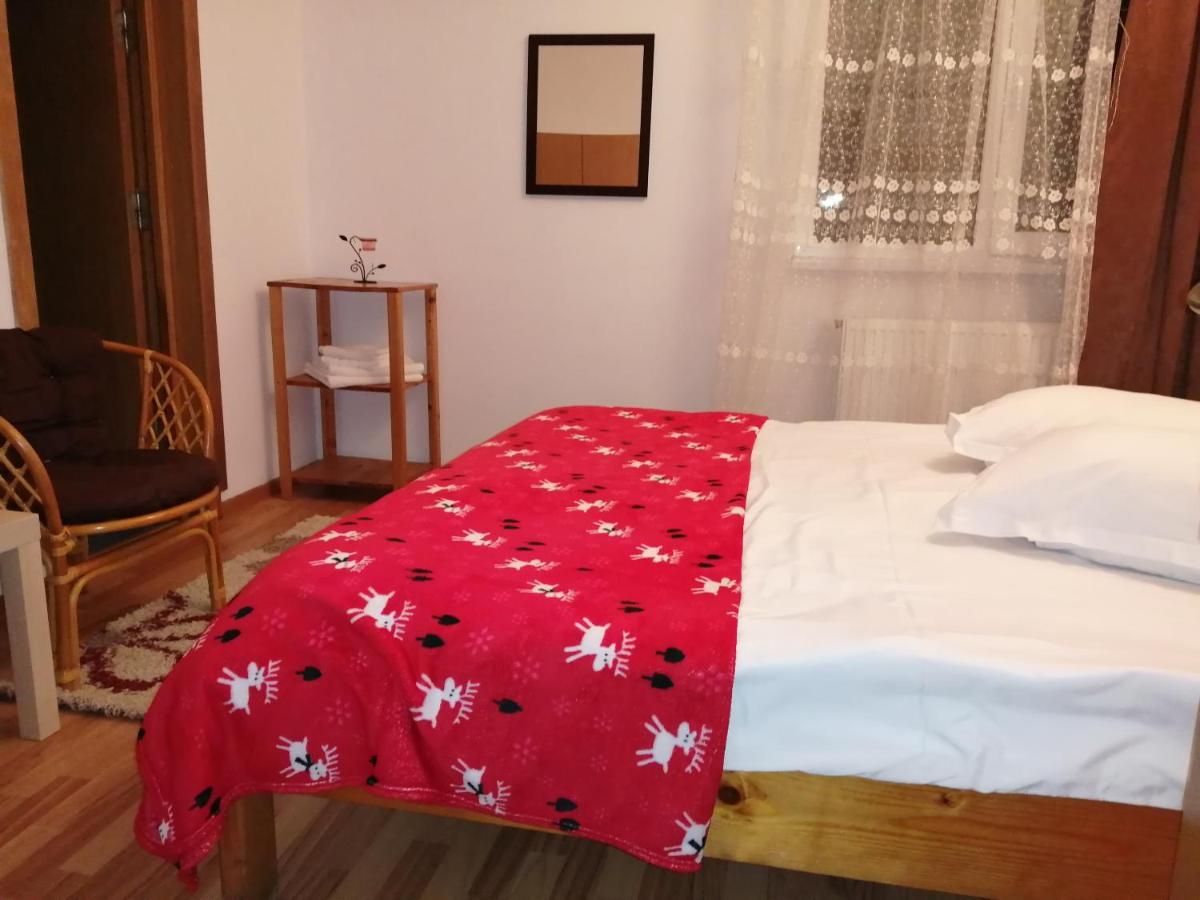 Casa Zura Hotel Busteni Ngoại thất bức ảnh